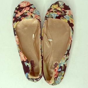 Floral flats